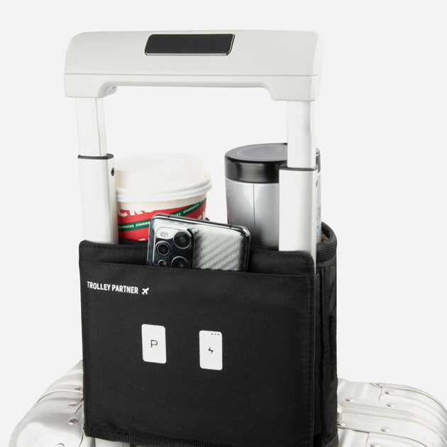 riemot Gepäck Becherhalter, Reise-Getränkehalter Hält Zwei Kaffeetassen  Passend für die Meisten Koffergriffe, Praktisches Reisezubehör für  Reisende, Flugbegleiter, Generic Grau : : Fashion